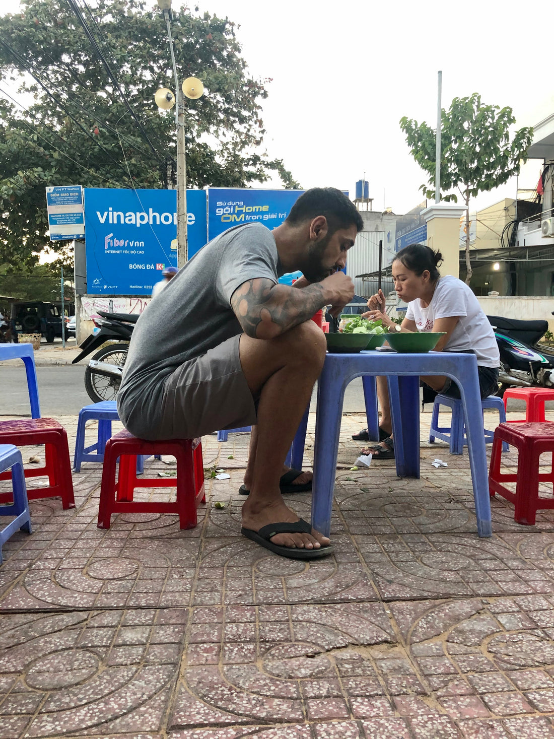 Alex Sinanan eating in mens tall tees by Navas Lab Apparel