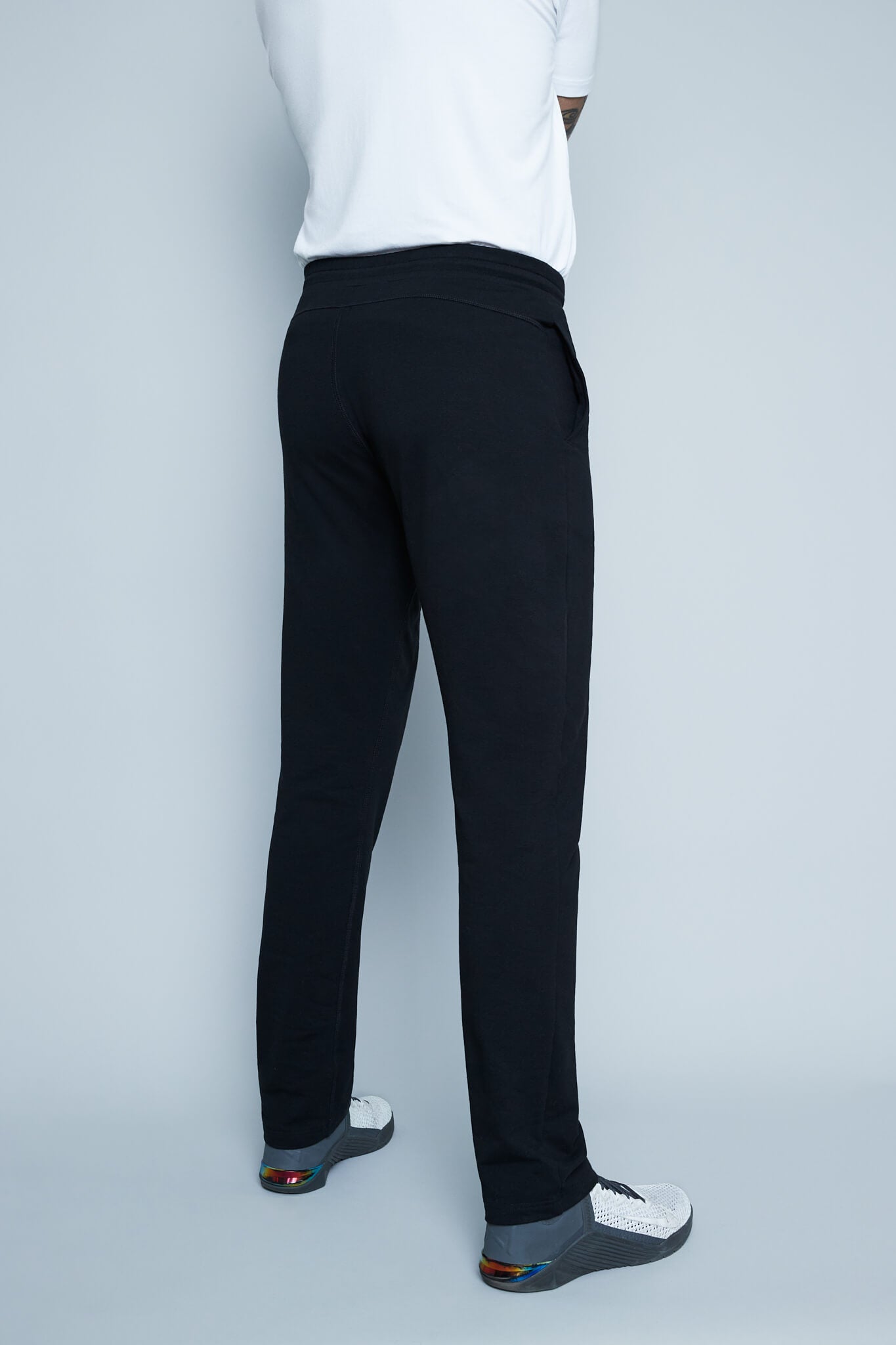 Mens tall pants in black by Navas Lab. The perfect mens tall sweatpants for tall mens looking for style and comfort.