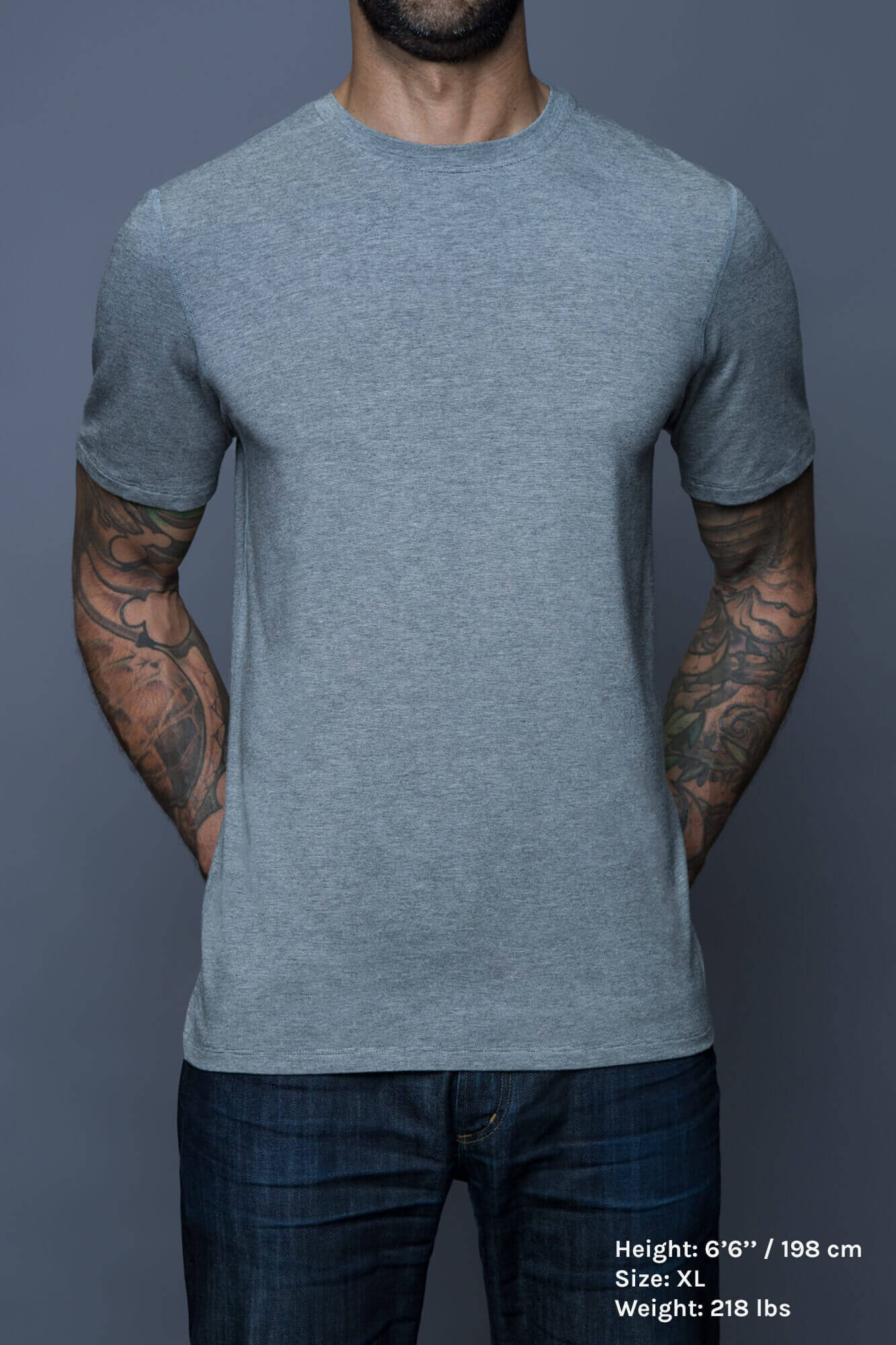 Navas Lab Crowe microstripe tall tee in light grey. Long T-shirt for tall guys for everyday use.