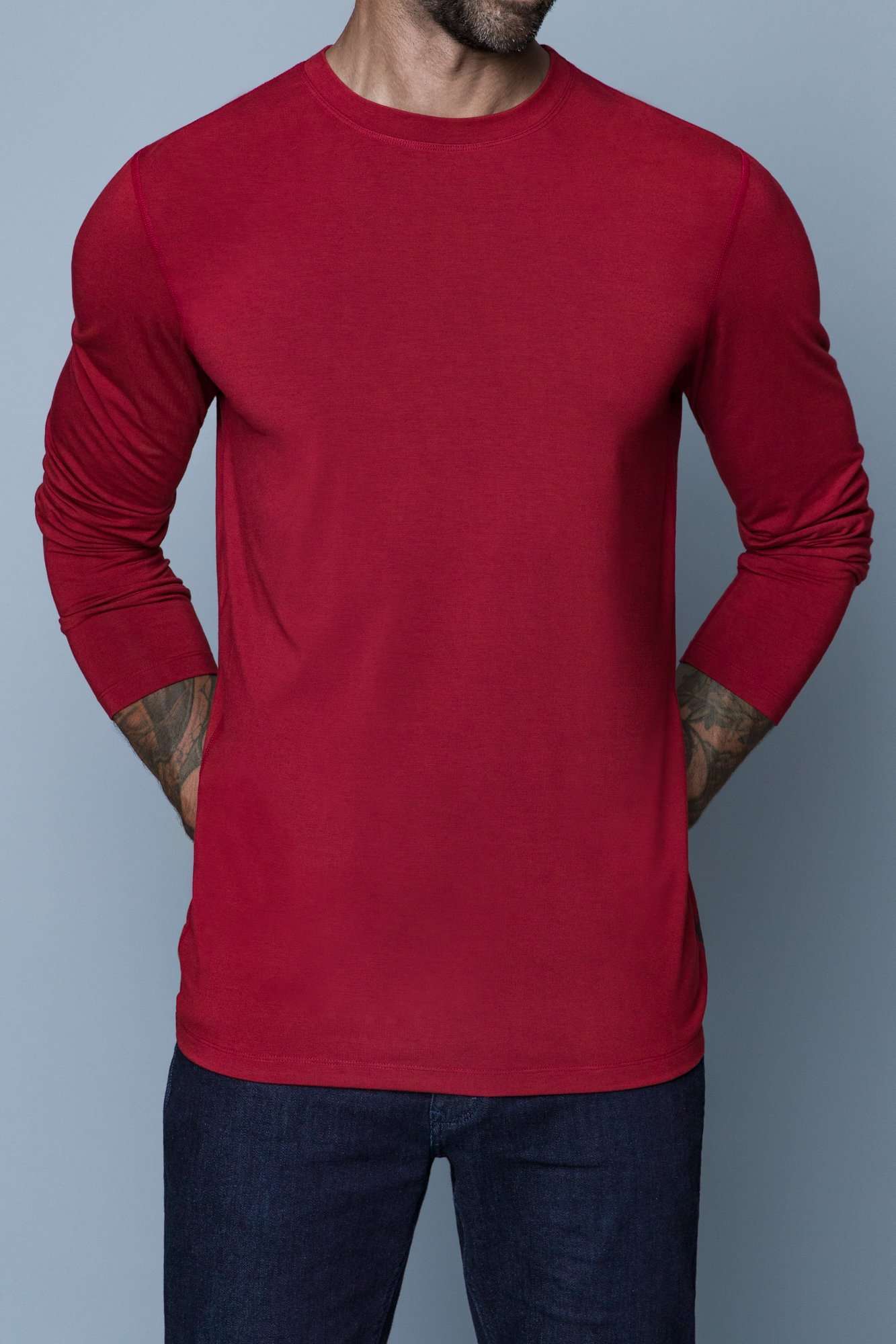 The Navas Lab Mac long-sleeve shirt for tall guys in red. The perfect tall slim shirt for tall and slim guys looking for style and comfort.