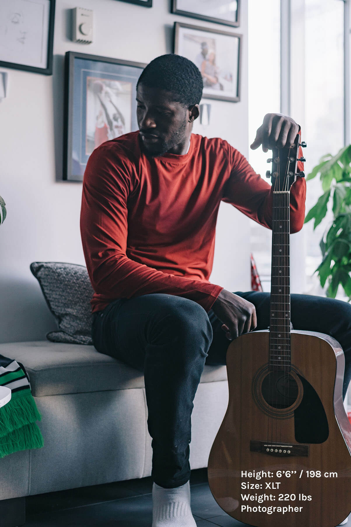 The Navas Lab Mac long-sleeve shirt for tall men in red. The perfect tall slim shirt for tall and slim guys looking for style and comfort.